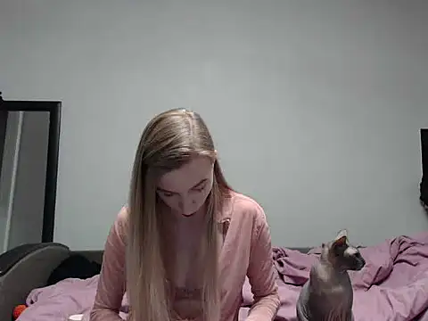 Snapshot of sophieryder chatting on 11-23-25, 08:14 sophieryder online show from 11-23-25, 08:14