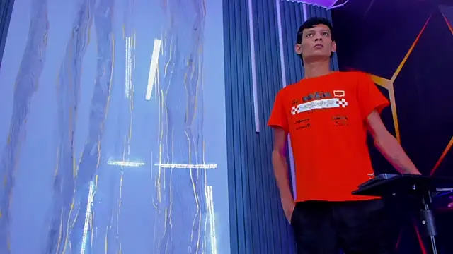 Play boys Hot2 online show from 11-06-25, 12:28