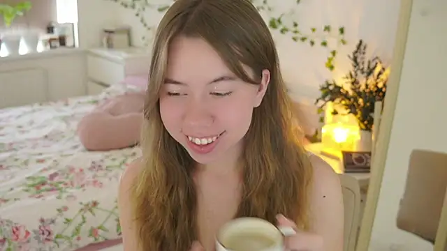 Snapshot of melon_sugar_ chatting on 10-19-25, 10:49 melon sugar online show from 10-19-25, 10:49