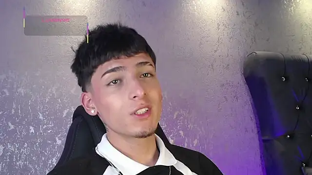 Snapshot of MateoMitchell chatting on 11-30-25, 05:22 MateoMitchell online show from 11-30-25, 05:22