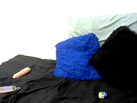 DarkLaddy online show from 10-21-25, 05:13