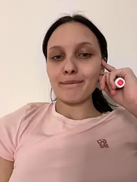 Snapshot of Marie_Brandy chatting on 10-08-25, 05:32 Marie Brandy online show from 10-08-25, 05:32