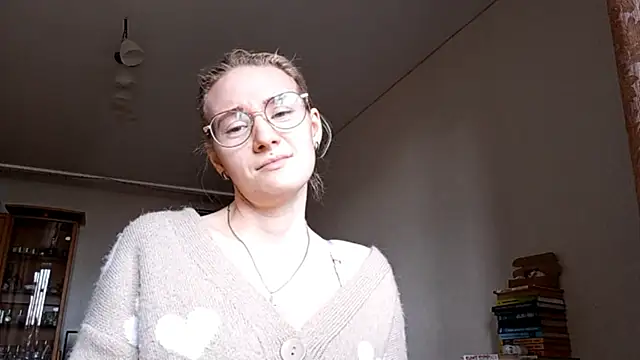  SwimmyGrl  online show from 10-12-25, 06:01