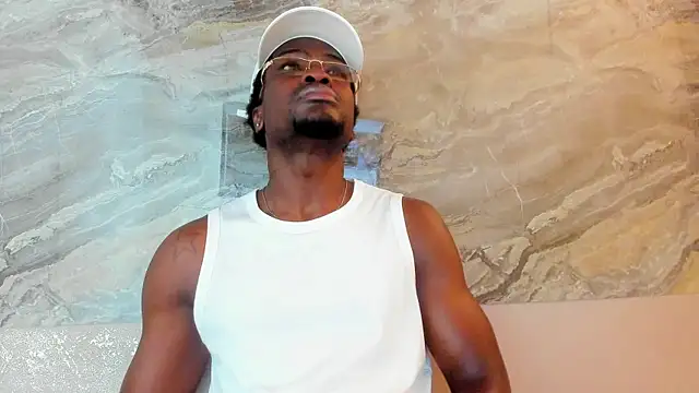 COMPTON 01 online show from 10-17-25, 04:37