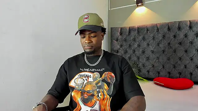 COMPTON 01 online show from 11-14-25, 03:49