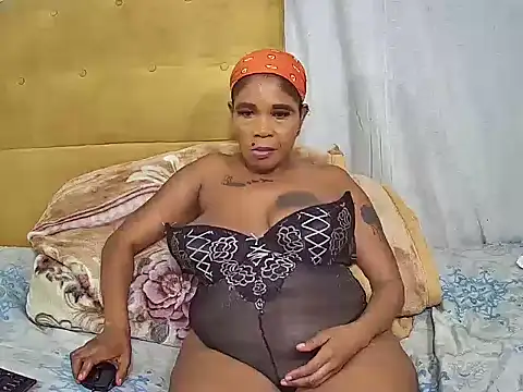 QueenLady7 online show from 10-04-25, 09:02