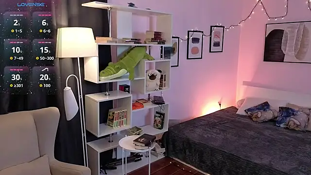 Eileen Burton online show from 02-12-26, 06:47