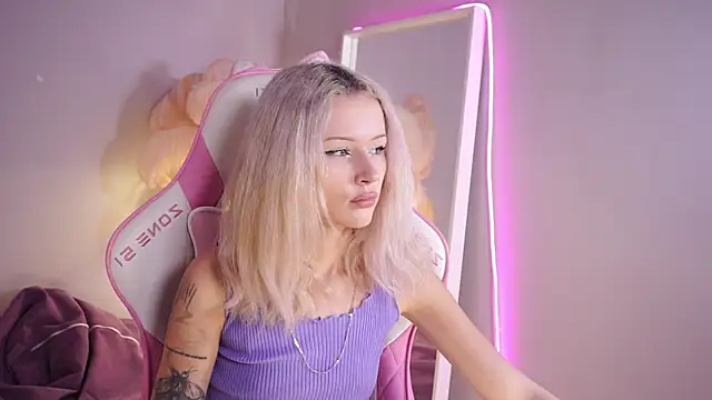 Celeste eyes0n online show from 10-07-25, 08:39