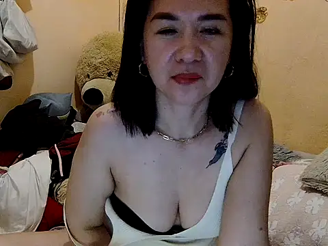 KissHott online show from 02-19-26, 01:29