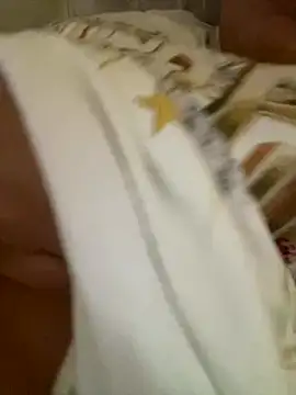 Snapshot of Bionda19 chatting on 11-05-25, 02:06 Bionda19 online show from 11-05-25, 02:06