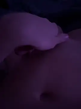 nieonixpeek19 online show from 12-16-25, 10:59