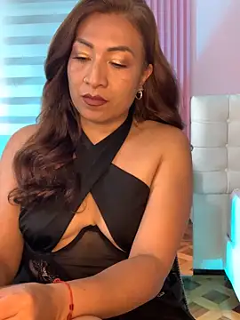 Snapshot of CharlotteMilf_ chatting on 10-09-25, 02:26 CharlotteMilf online show from 10-09-25, 02:26
