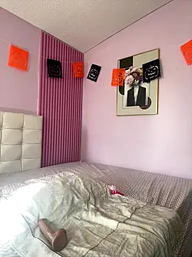 CharlotteMilf  online show from 11-08-25, 12:27