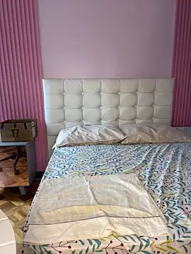 CharlotteMilf  online show from 11-19-25, 01:11