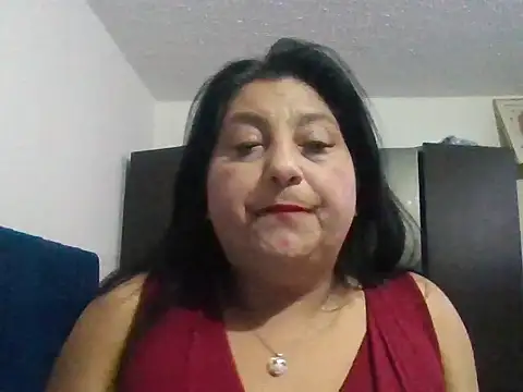 Karina Betherlsen online show from 10-17-25, 03:31