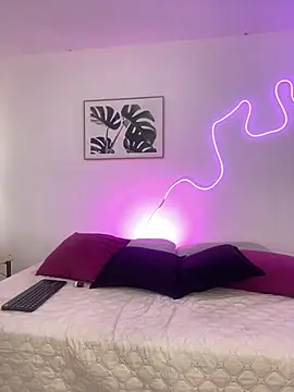 Sam Clark online show from 10-27-25, 02:26