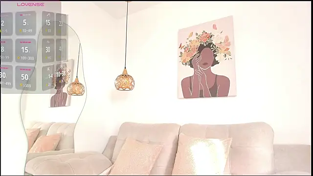 Lia Jhonson  online show from 10-28-25, 12:30