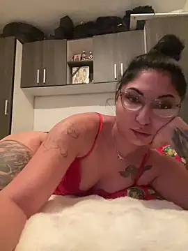 Snapshot of bia900bianca chatting on 12-16-25, 08:03 bia900bianca online show from 12-16-25, 08:03