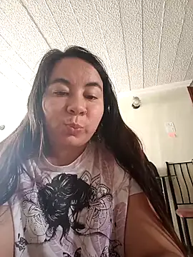 Snapshot of Hatria_Nuu chatting on 10-25-25, 06:13 Hatria Nuu online show from 10-25-25, 06:13