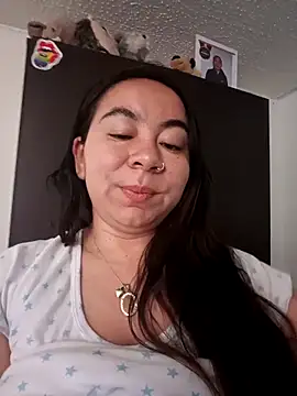 Snapshot of Hatria_Nuu chatting on 11-01-25, 02:08 Hatria Nuu online show from 11-01-25, 02:08