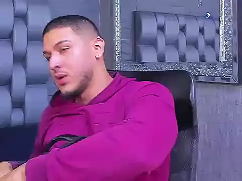 Snapshot of jasonshaw25 chatting on 10-08-25, 11:24 jasonshaw25 online show from 10-08-25, 11:24