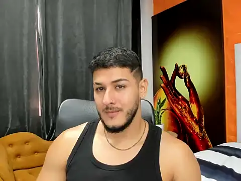 Snapshot of jasonshaw25 chatting on 12-15-25, 05:28 jasonshaw25 online show from 12-15-25, 05:28