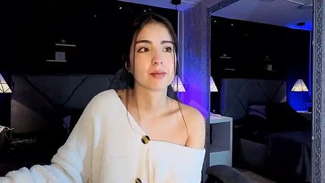 Snapshot of giapearl25 chatting on 10-14-25, 01:12 giapearl25 online show from 10-14-25, 01:12