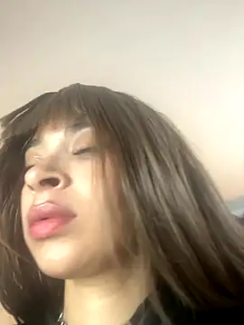 alahia hank online show from 11-27-25, 06:32