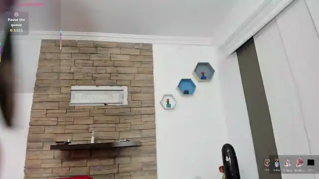 jilary  clinton online show from 10-21-25, 12:17