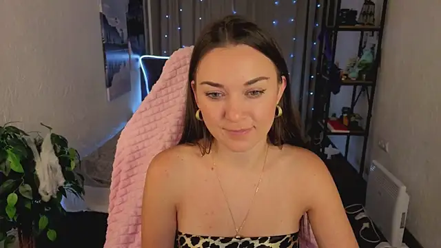 Madison Golden online show from 11-05-25, 05:29