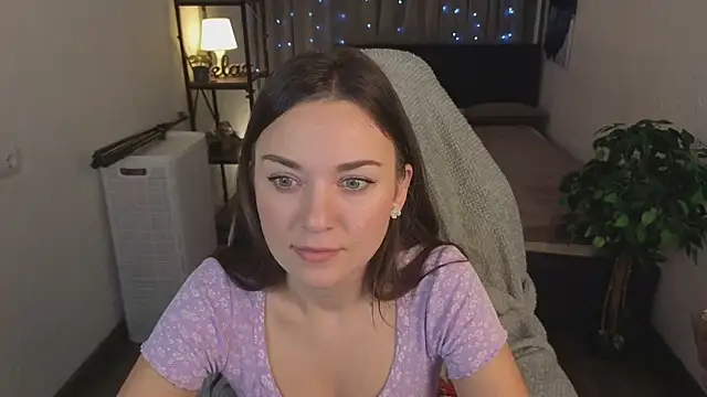 Madison Golden online show from 11-21-25, 06:45