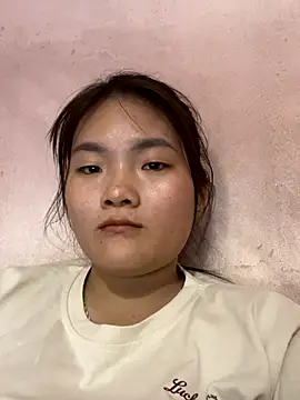 Beautiful-light22 online show from 10-23-25, 05:51