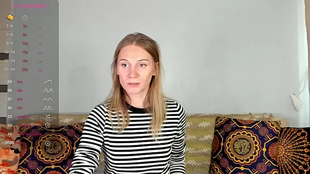 Amalia Mio online show from 10-27-25, 08:07