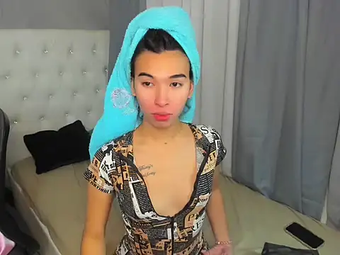 Yourdreamgoddess online show from 11-22-25, 04:39