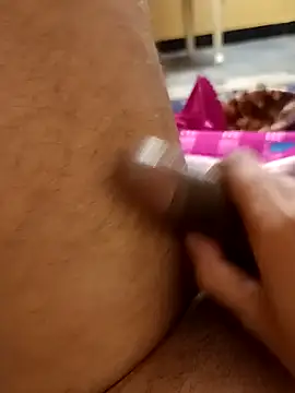 Snapshot of iamgudi1@xh chatting on 10-31-25, 07:20 iamgudi1xh online show from 10-31-25, 07:20