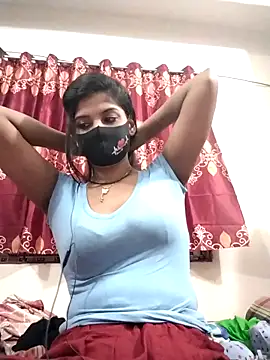 Snapshot of Queen-Any chatting on 10-07-25, 06:05 Queen-Any online show from 10-07-25, 06:05