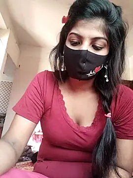 Snapshot of Queen-Any chatting on 10-13-25, 08:36 Queen-Any online show from 10-13-25, 08:36