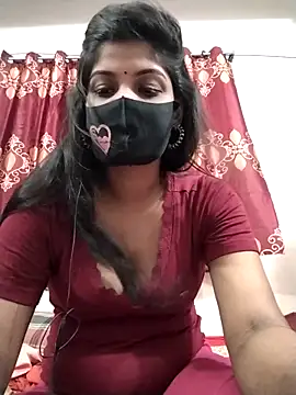 Snapshot of Queen-Any chatting on 10-15-25, 06:19 Queen-Any online show from 10-15-25, 06:19