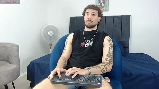 angel kyrozz online show from 02-06-26, 07:06