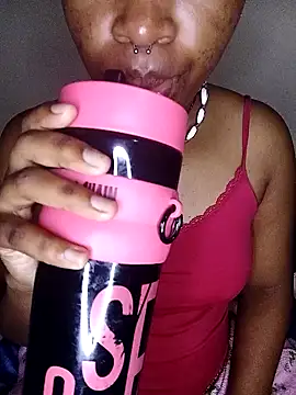 FreakieKay online show from 11-09-25, 04:00