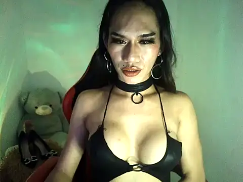 Savana Maison online show from 11-11-25, 01:44