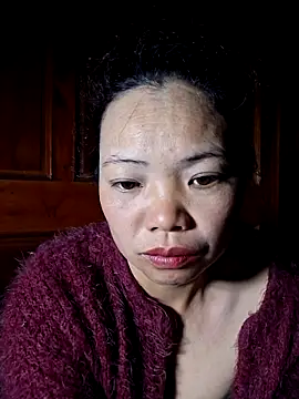 miomio-12 online show from 10-28-25, 09:50