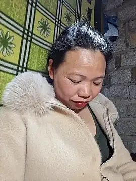 miomio-12 online show from 02-19-26, 08:43