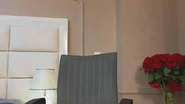 Snapshot of DereckWolf_ chatting on 10-09-25, 11:52 DereckWolf online show from 10-09-25, 11:52