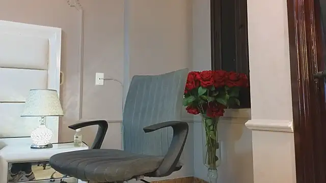 Snapshot of DereckWolf_ chatting on 10-11-25, 11:20 DereckWolf online show from 10-11-25, 11:20