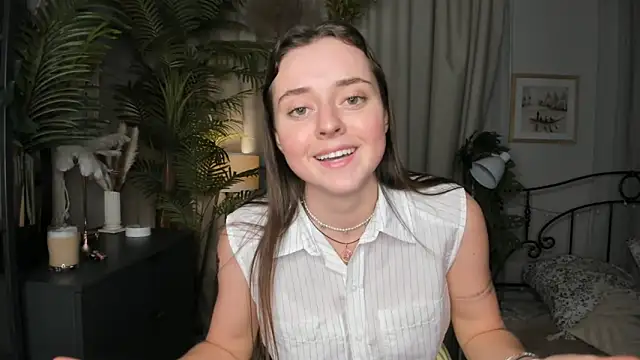 ThelmaJusto online show from 11-02-25, 02:19