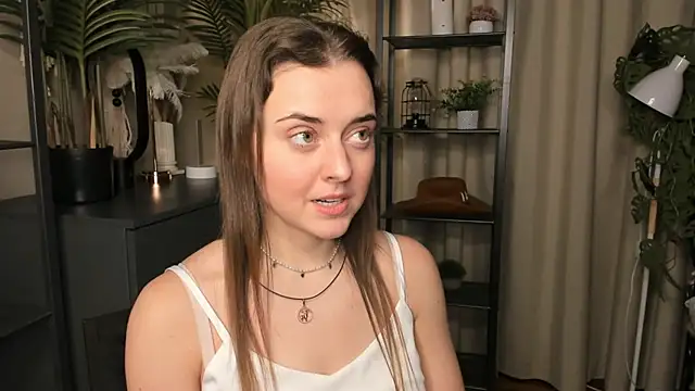 ThelmaJusto online show from 11-27-25, 04:09