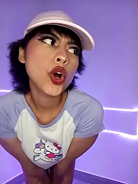 Snapshot of Eva_Feller69 chatting on 10-28-25, 11:40 Eva Feller69 online show from 10-28-25, 11:40