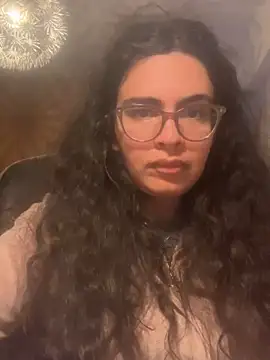 luciamaria01 online show from 10-10-25, 04:39