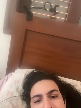 luciamaria01 online show from 11-11-25, 12:49